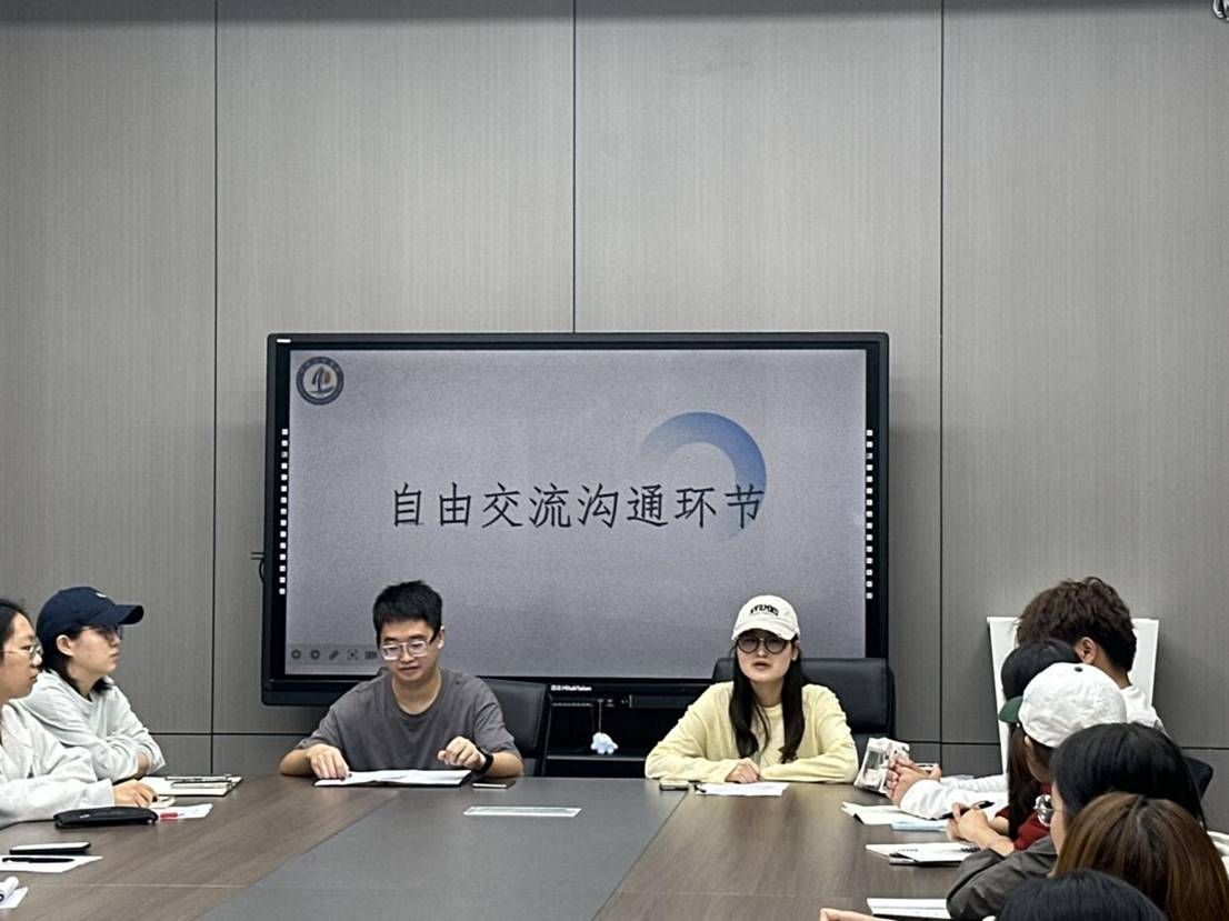 自由交流环节助理团成员互相分享实用的工作技巧